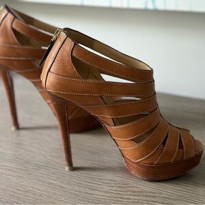Christian Louboutin Pique Cire 140 Beige brown ankle strap booties 36.5.